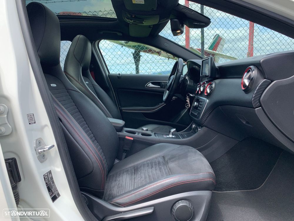 Mercedes-Benz A 45 AMG 4-Matic - 19