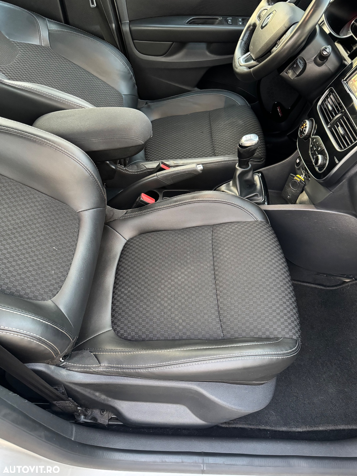 Renault Clio (Energy) dCi 90 Bose Edition - 16