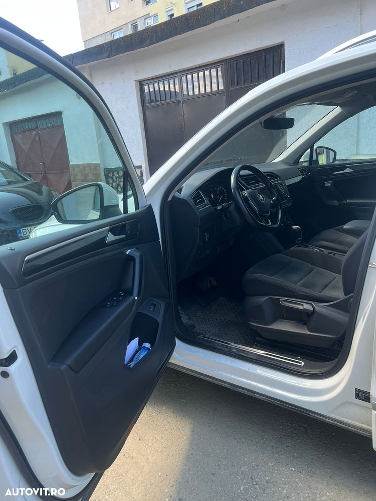 Volkswagen Tiguan 2.0 TDI DPF DSG 4Mot Comfortline - 6