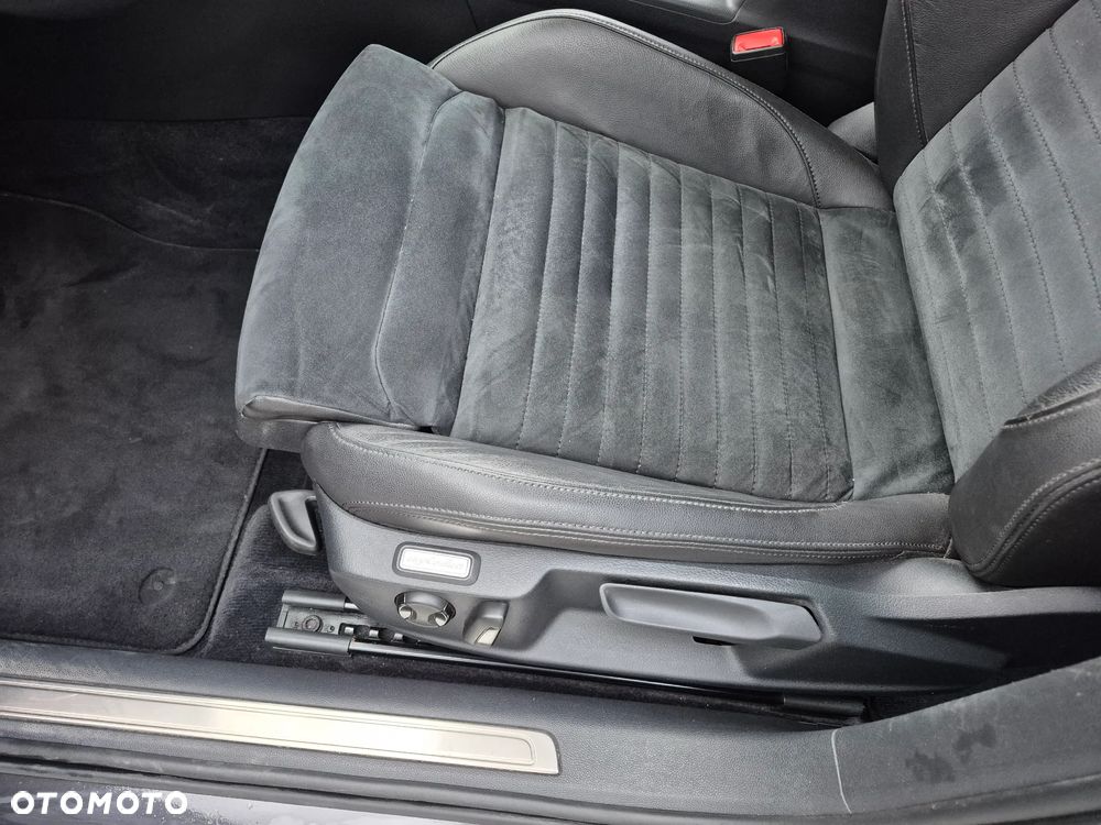 Volkswagen Passat 2.0 TDI (BlueMotion Technology) Highline - 15