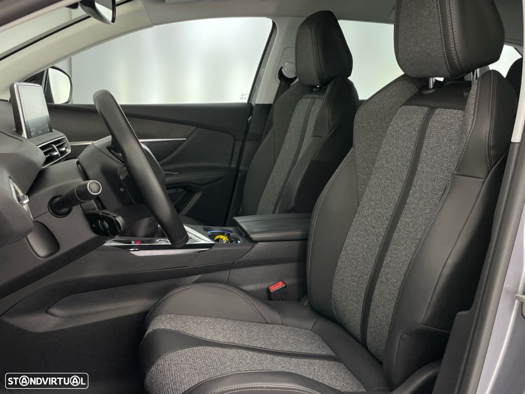 Peugeot 3008 1.2 PureTech Allure - 19