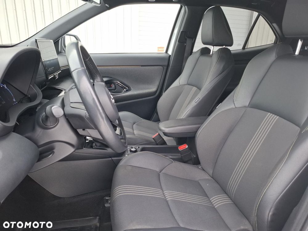 Toyota Yaris Cross Hybrid 1.5 Adventure 4x4 - 7