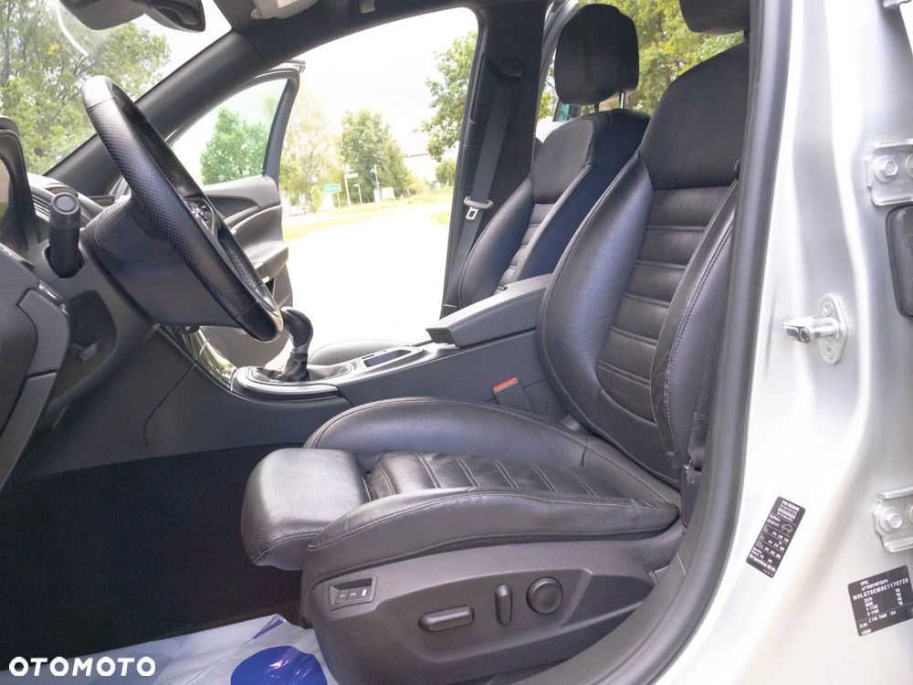Opel Insignia 2.0 CDTI Cosmo S&S - 26
