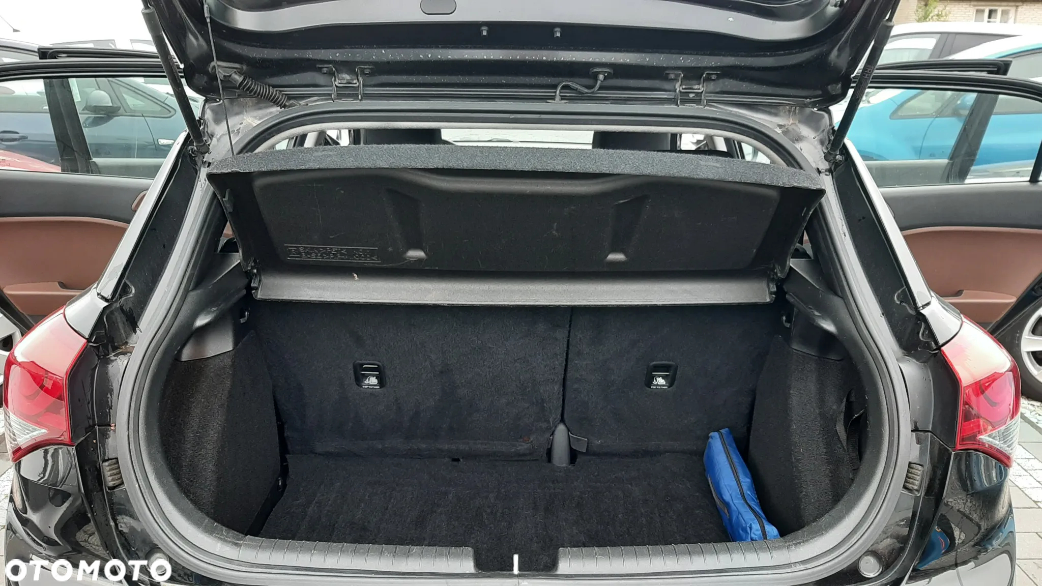 Hyundai i20 1.2 - 14