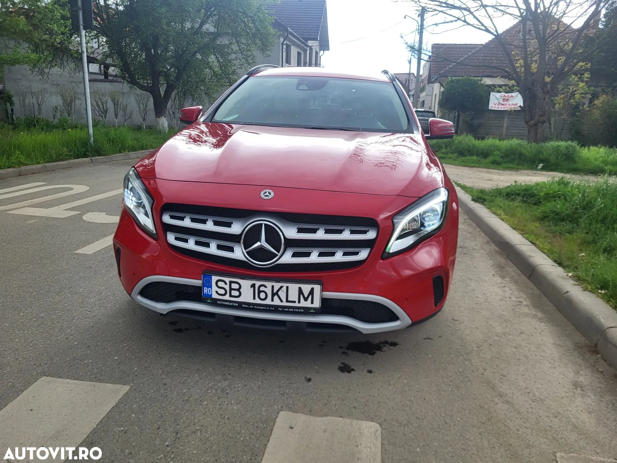 Mercedes-Benz GLA 200 d 4MATIC Aut. - 1