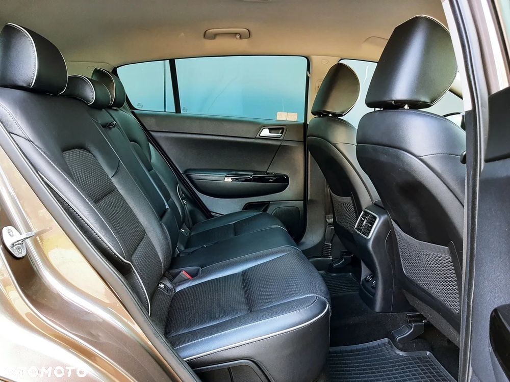 Kia Sportage 1.6 T-GDI L Business Line Plus 4WD DCT - 28