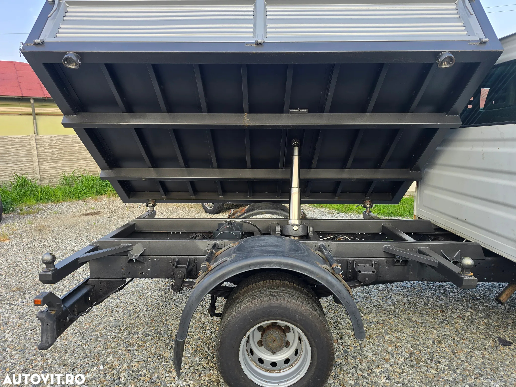 Iveco Daily 65C18 Basculanta 3 parti 3.2m Obloane 50, 7 locuri - 13