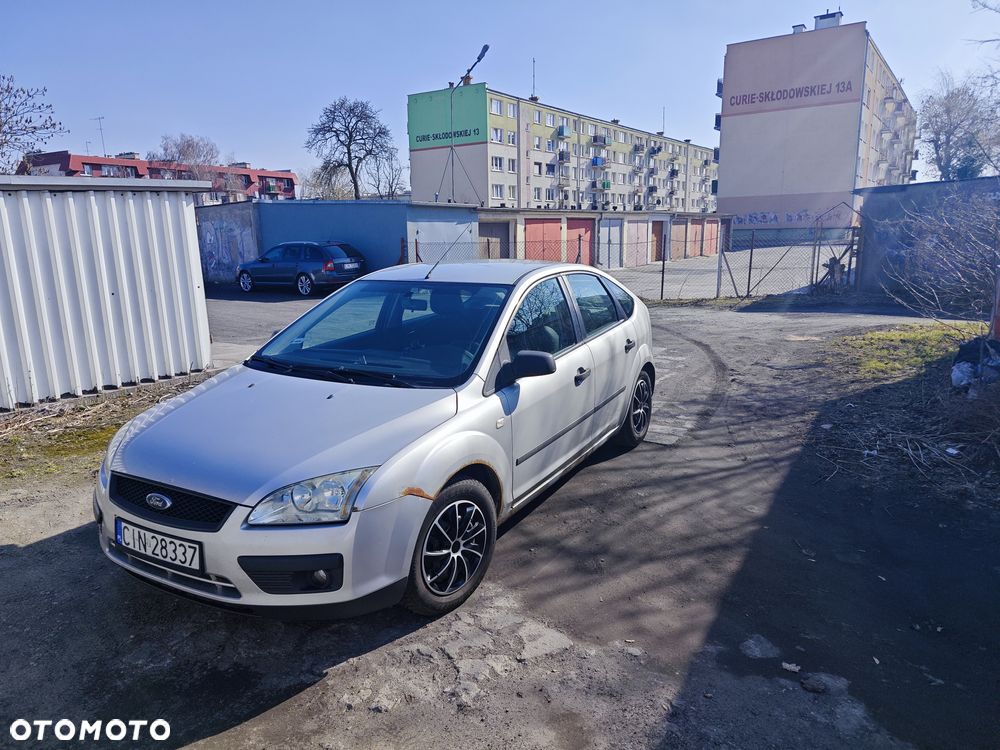 Ford Focus 1.6 TDCi DPF Ambiente - 5
