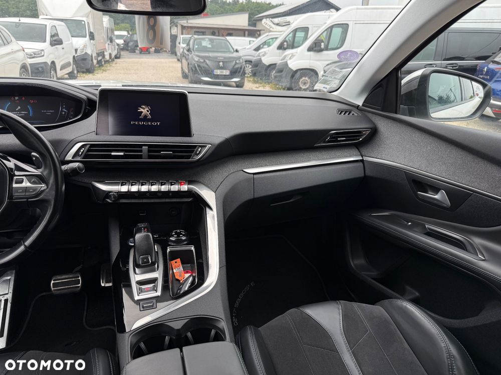 Peugeot 3008 - 11