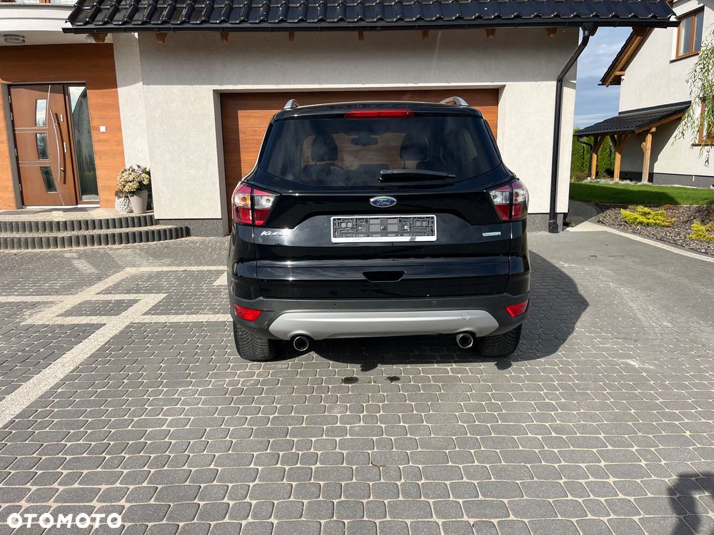 Ford Kuga - 10