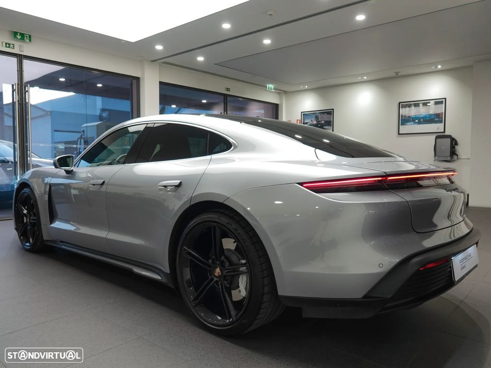 Porsche Taycan 4S - 3