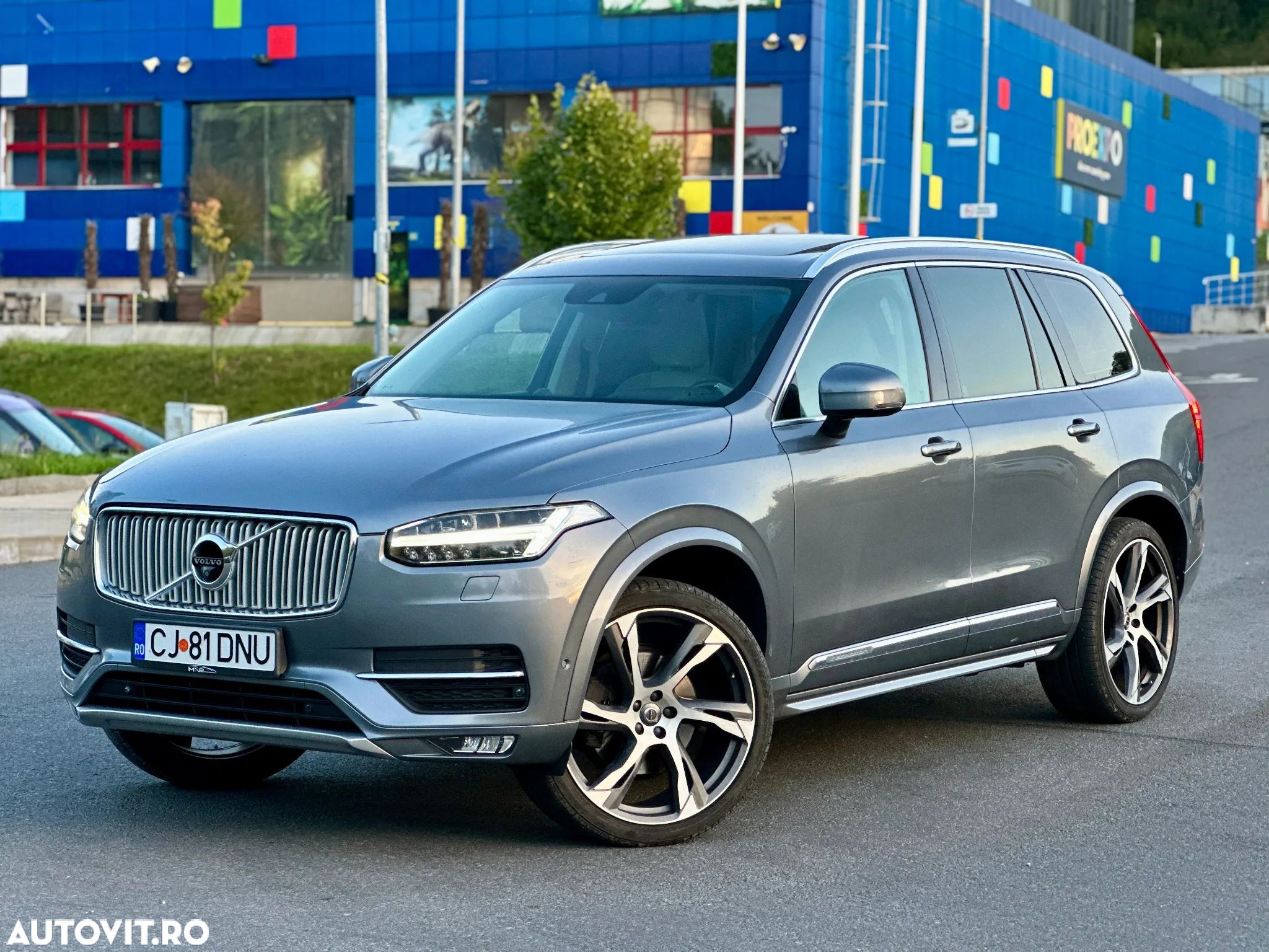 Volvo XC 90 D5 AWD Geartronic Inscription - 1