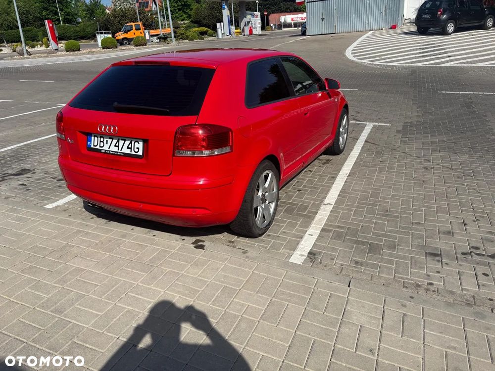 Audi A3 3-drzwiowe 2.0 TDI DPF (DSG) S tronic Ambition - 4
