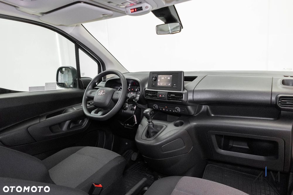 Toyota Proace City Verso 1.5 D-4D Combi - 29