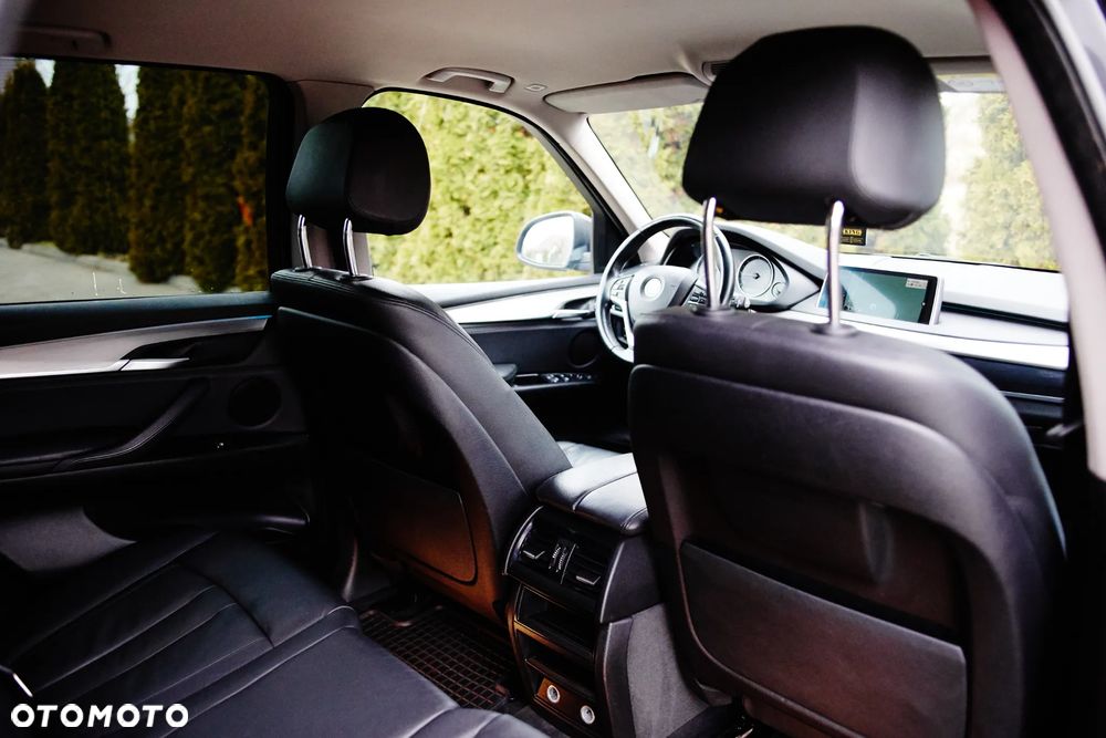 BMW X5 sDrive25d - 23