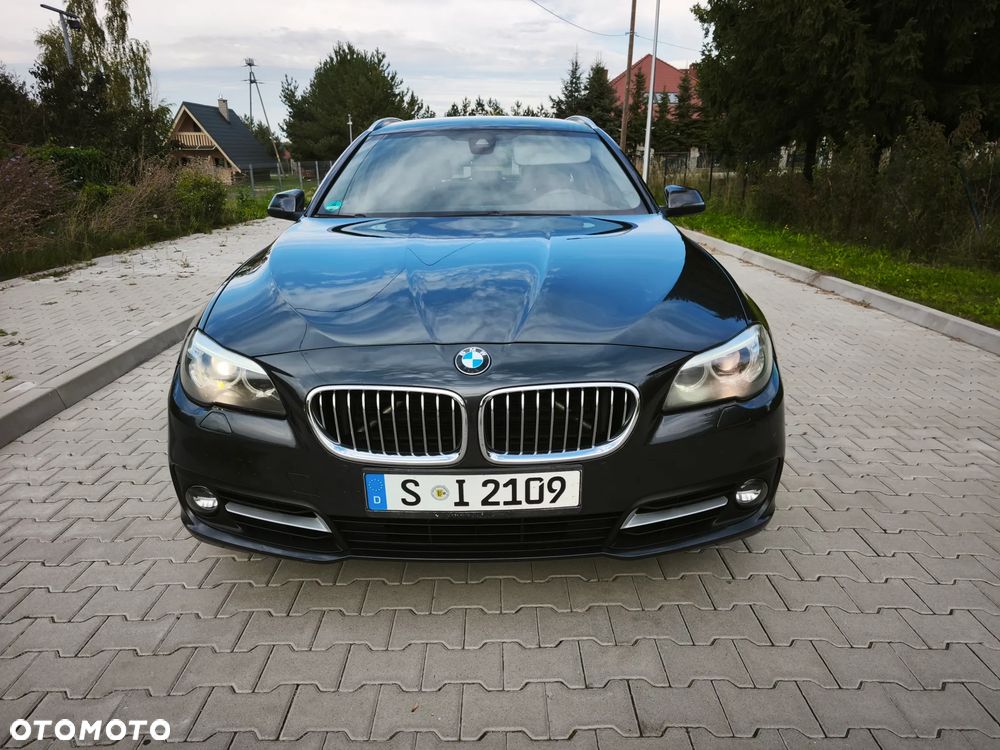 BMW Seria 5 520d Luxury Line - 2