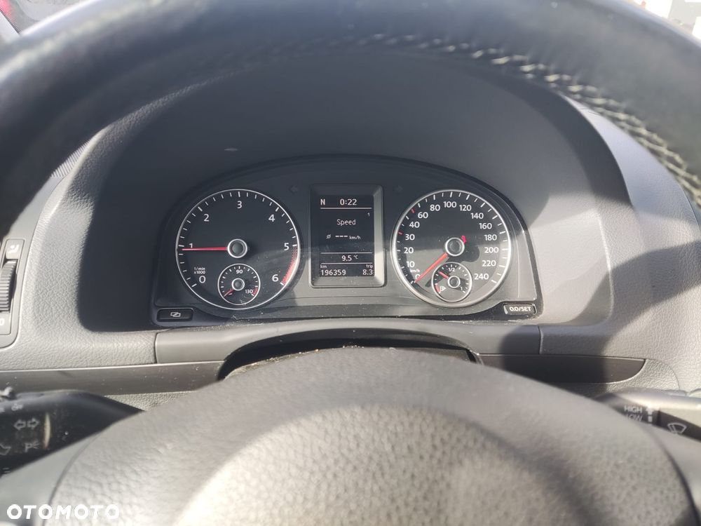 Volkswagen Touran - 5