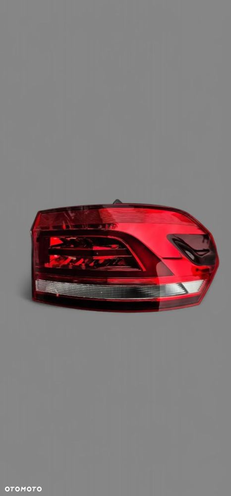 volkswagen touran iiiz 5ta tylna lampa prawa led