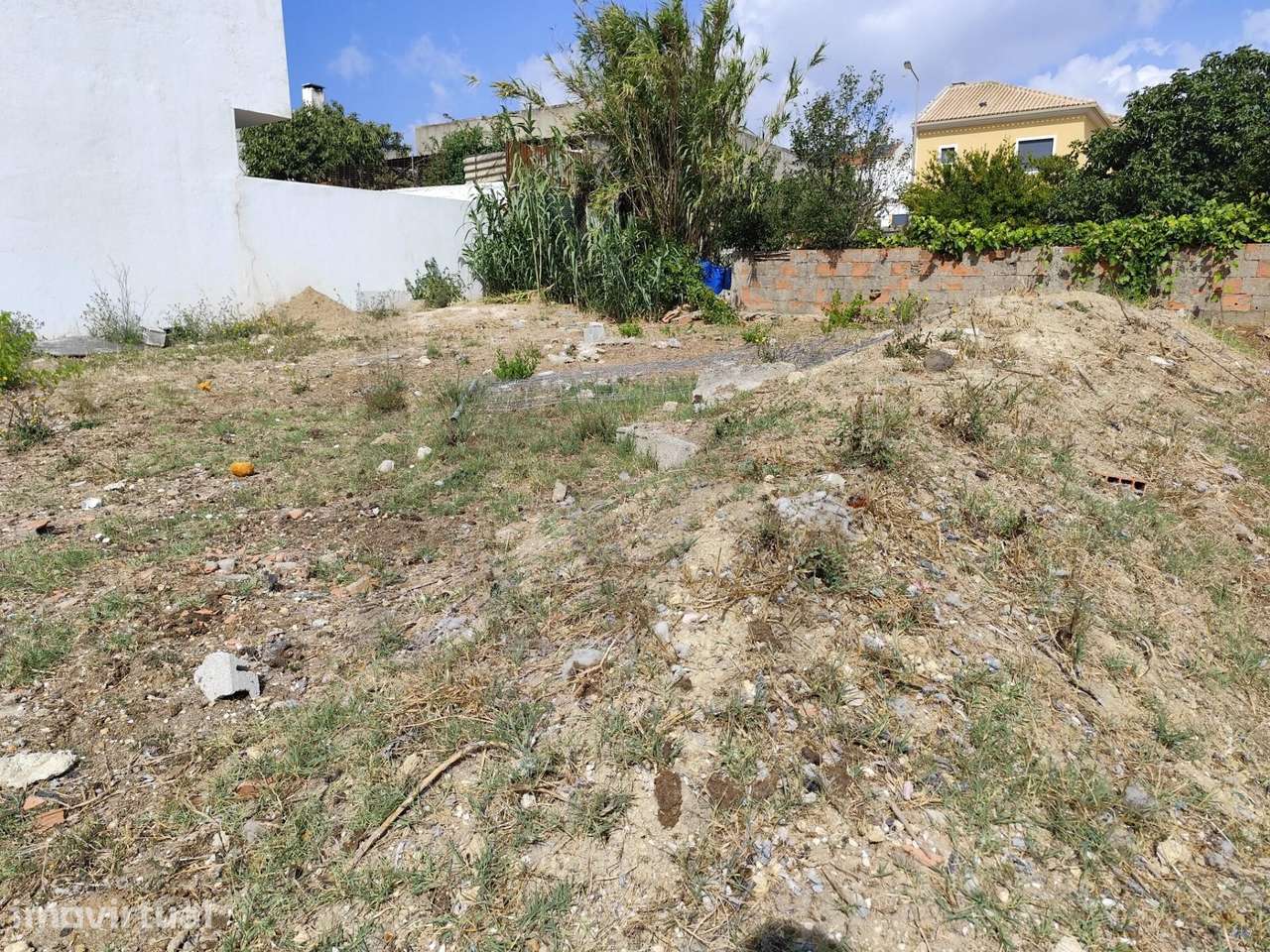 Terreno - Moradia Unifamiliar T3+1 (Suítes) - Grande imagem: 2/18