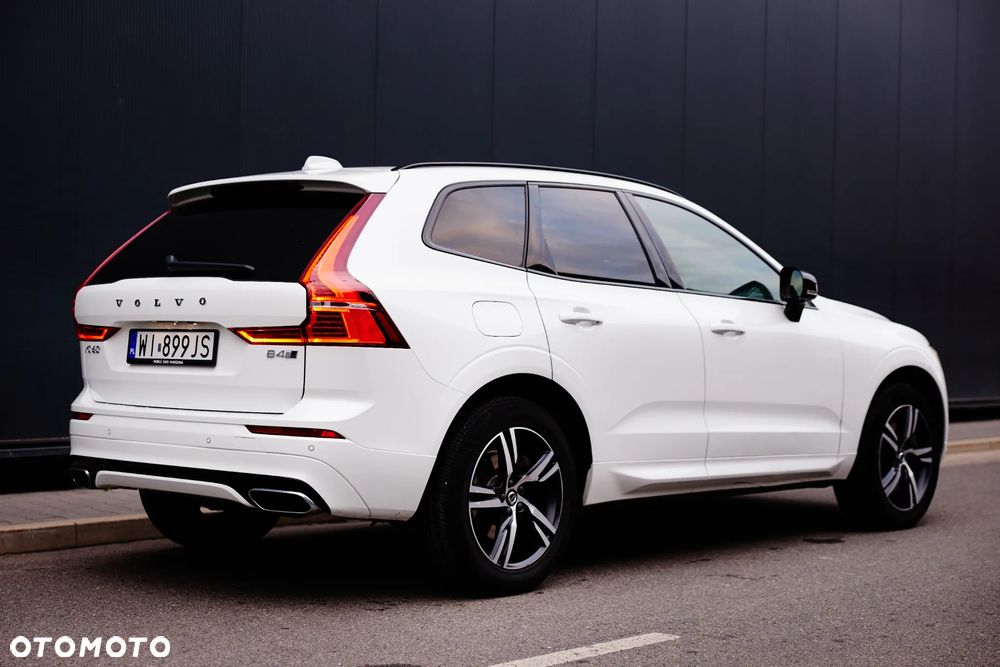 Volvo XC 60 D4 SCR AWD R-Design - 8