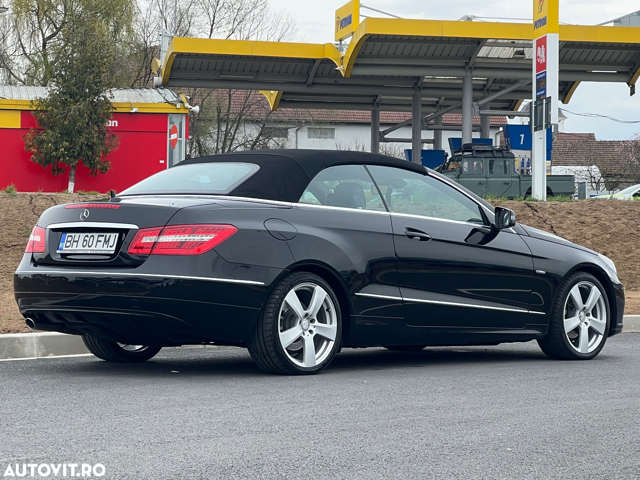 Mercedes-Benz E - 18