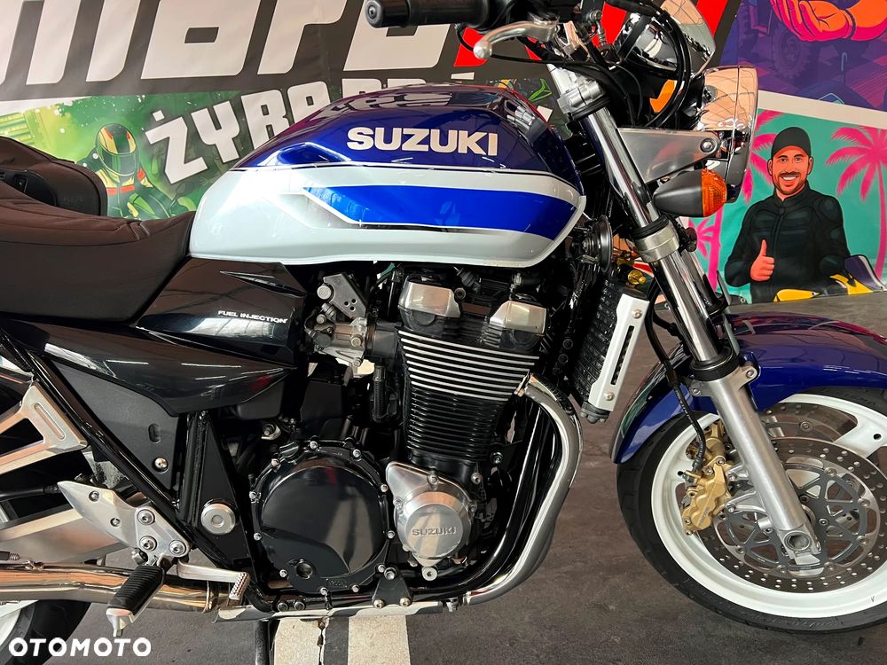 Suzuki GSX - 10