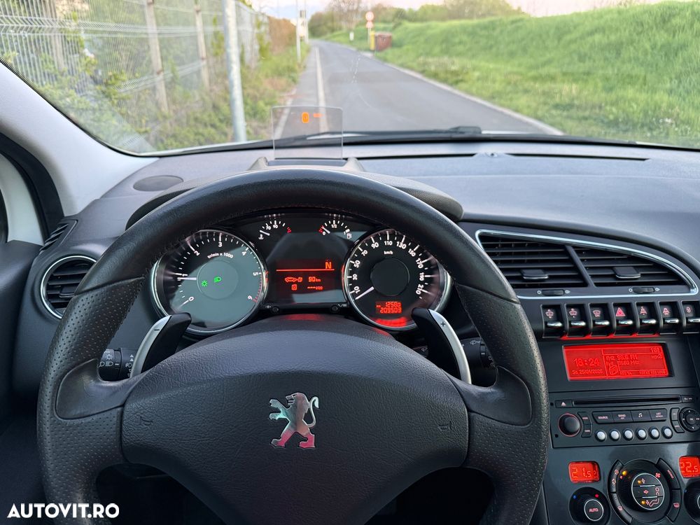 Peugeot 3008 HDi 115 Allure - 13