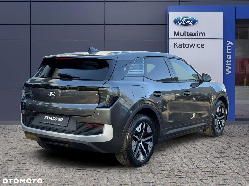 Ford Explorer - 5