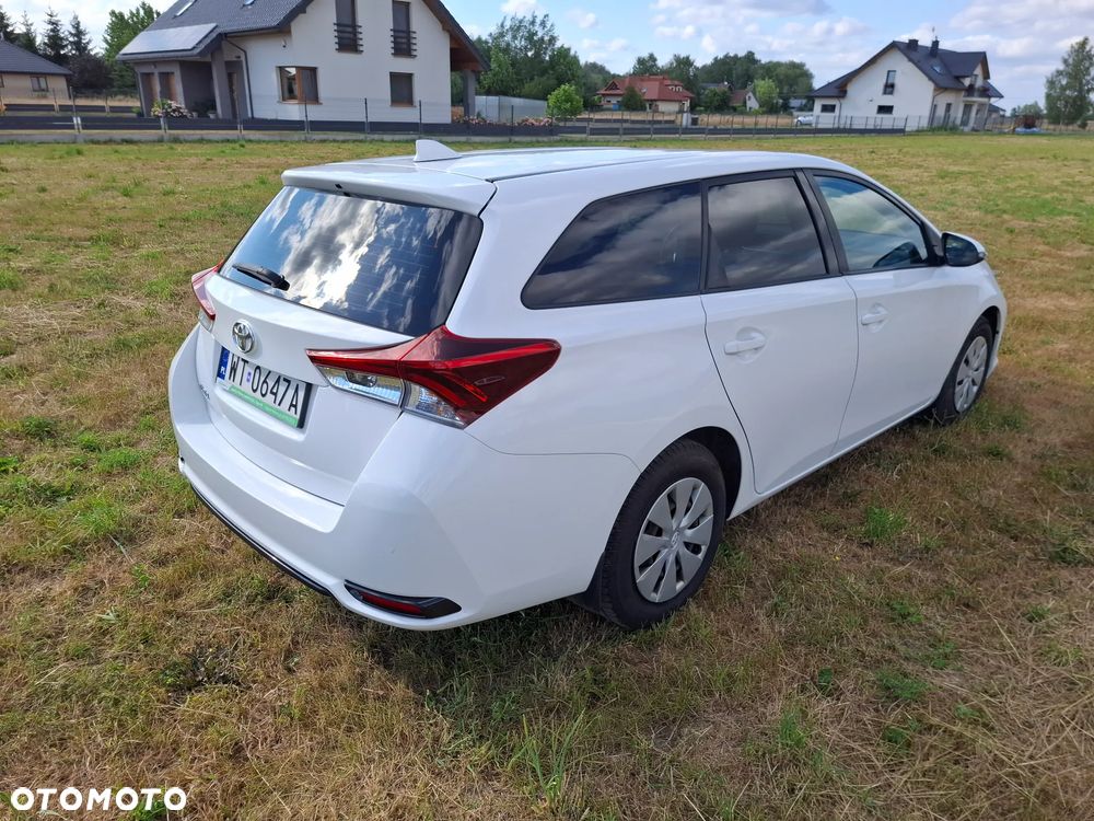 Toyota Auris 1.4 D-4D Comfort - 6