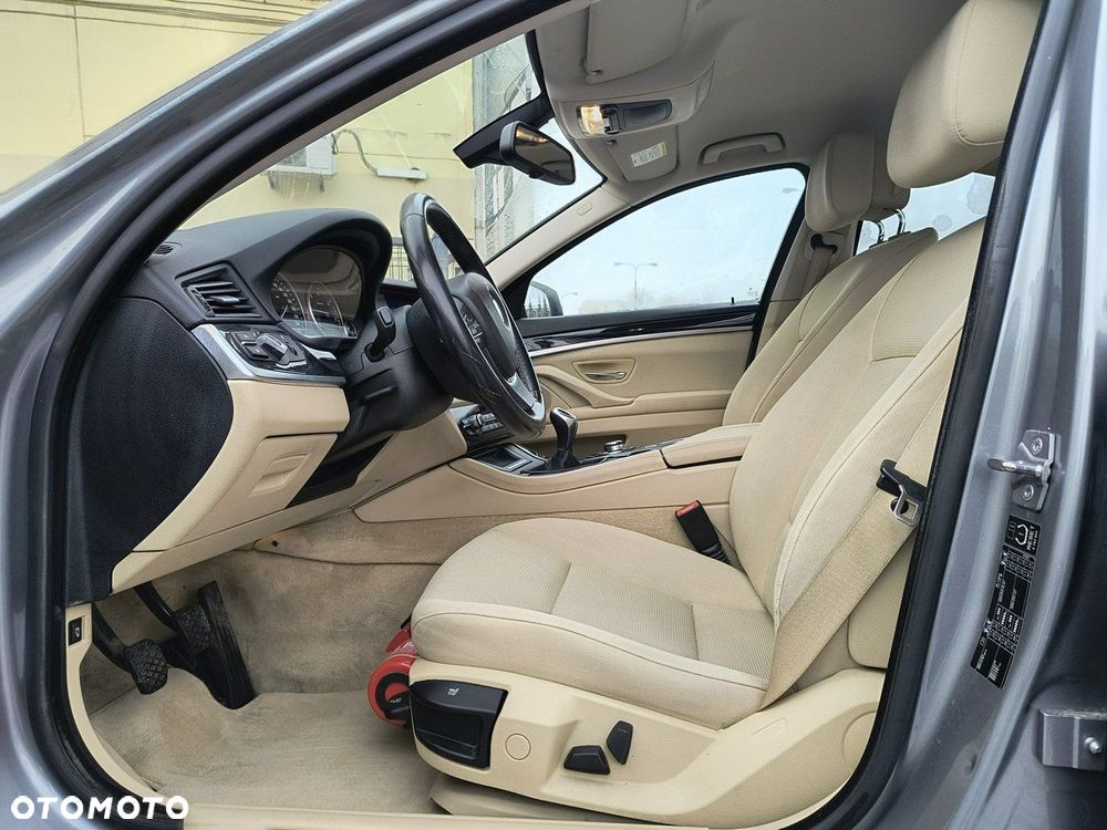 BMW Seria 5 520d - 8