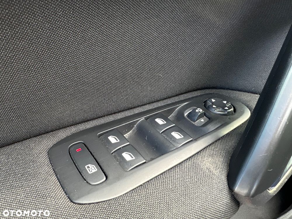 Peugeot 308 1.6 BlueHDi Business Line S&S - 14