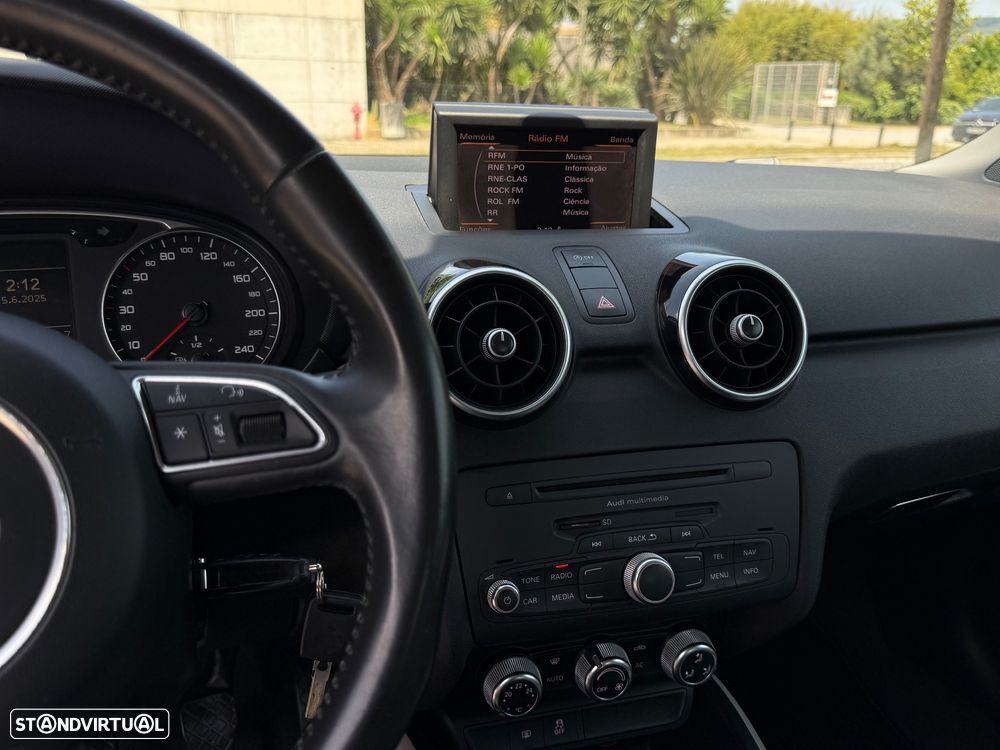 Audi A1 1.6 TDI Ambition - 21