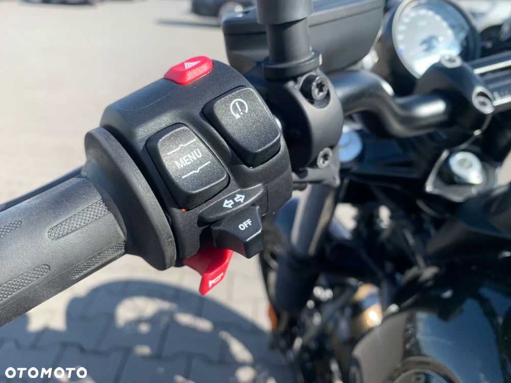 BMW R - 16