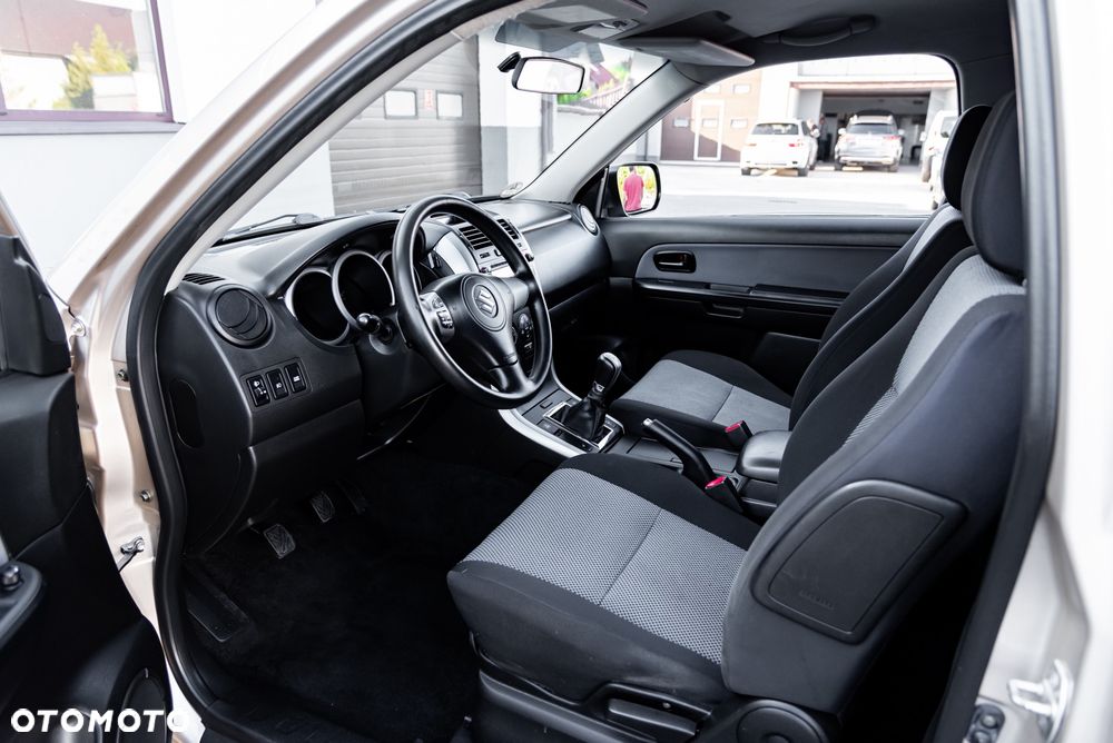 Suzuki Grand Vitara 1.6 Club - 18