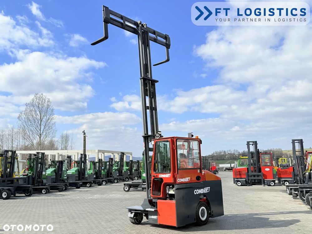 Combilift WÓZEK CZTEROKIERUNKOWY - WIELOKIERUNKOWY | COMBILIFT C3000ET | TYLKO 362 MOTOGODZINY! | ELEKTRYCZNY | TRIPLEX 5940MM | SZEROKI POZYCJONER WIDEŁ 3350MM | WOLNY SKOK | STAN IDEALNY | Szeroka oferta wózków czterokierunkowych i bocznych, dopasowanych do różnorodnych potrzeb i zastosowań - 40