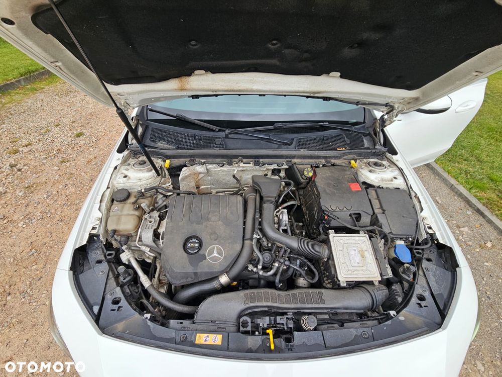 Mercedes-Benz CLA - 37