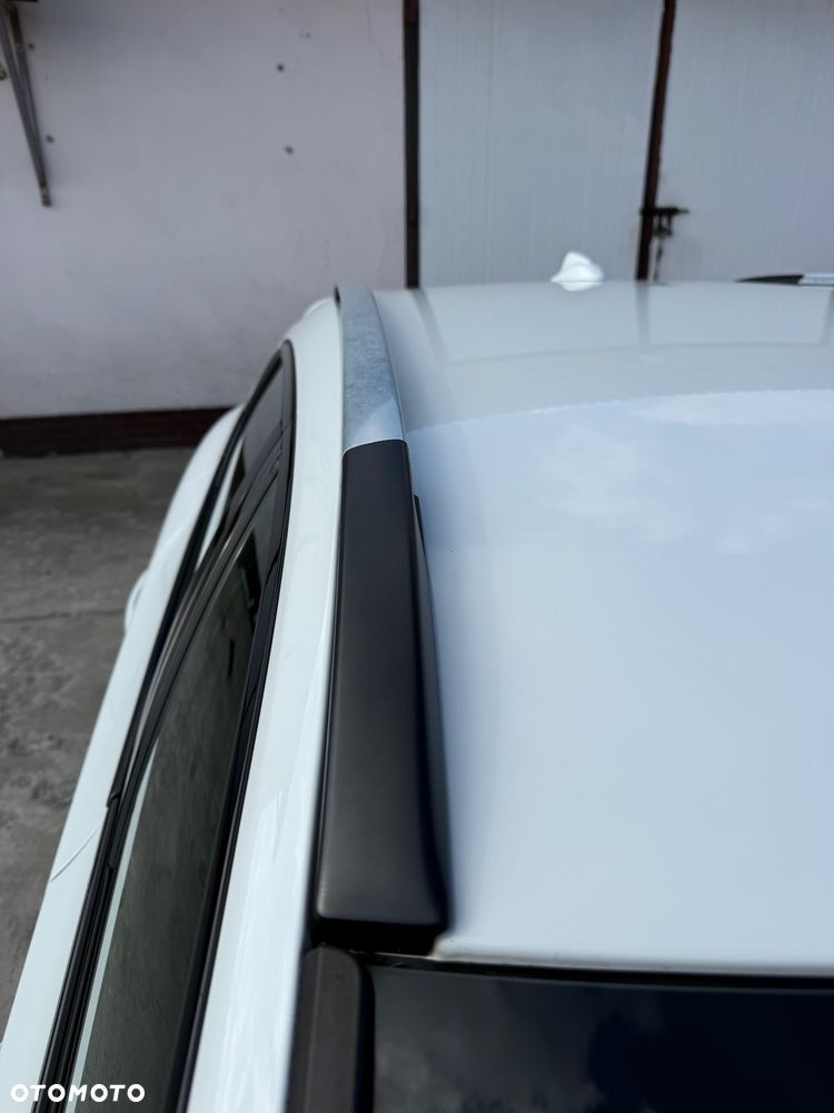 Volvo V40 Cross Country T3 Geartronic Momentum - 35