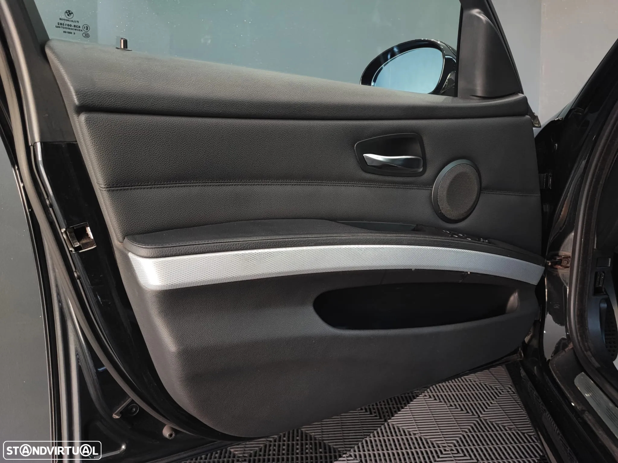 BMW 320 d Touring Navigation Sport - 20