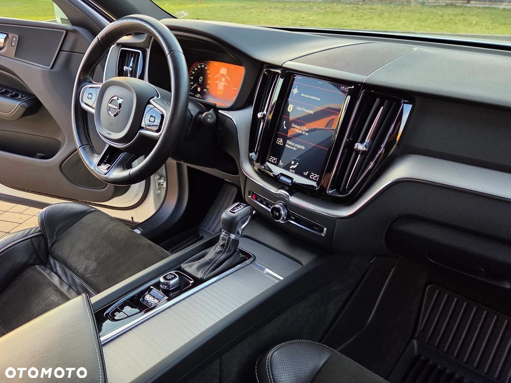 Volvo XC 60 - 25