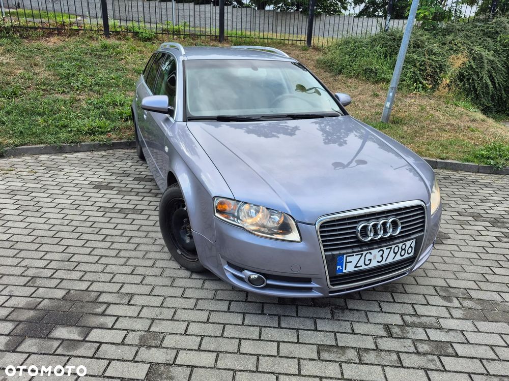 Audi A4 Avant 2004 photo 2