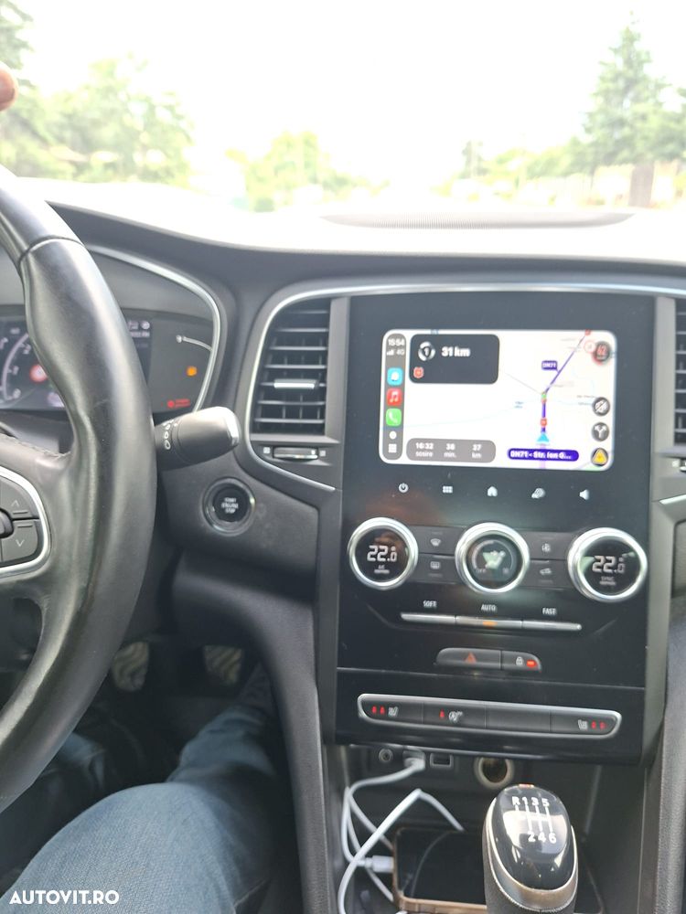 Renault Megane TCE 140 GPF Zen - 14