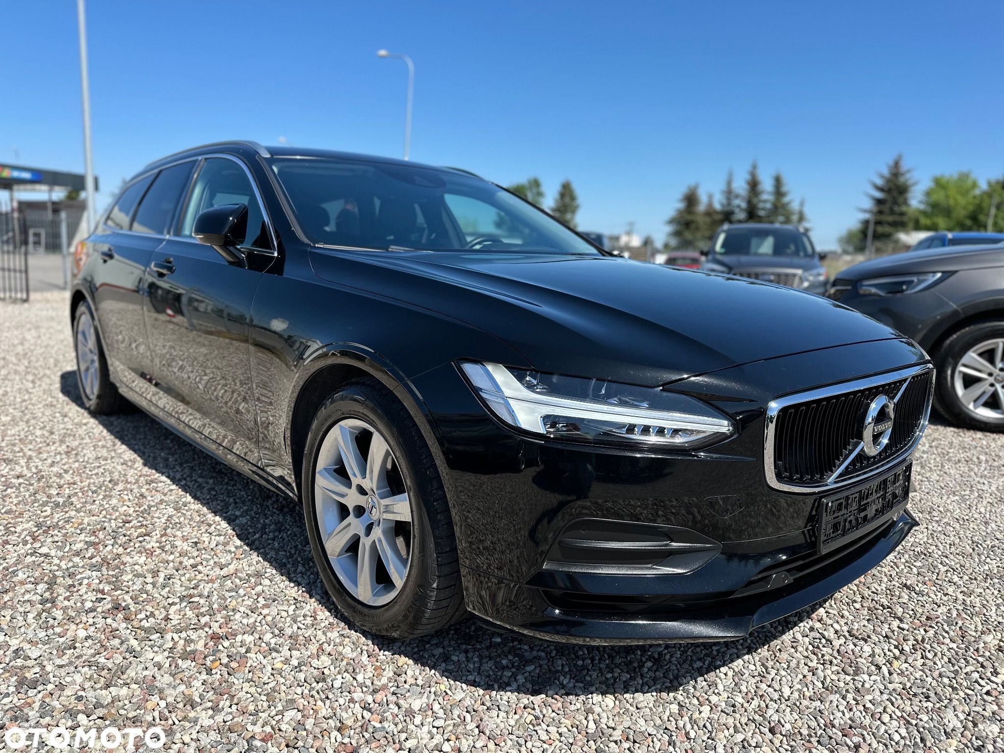 Volvo V90 D4 Geartronic Momentum - 1