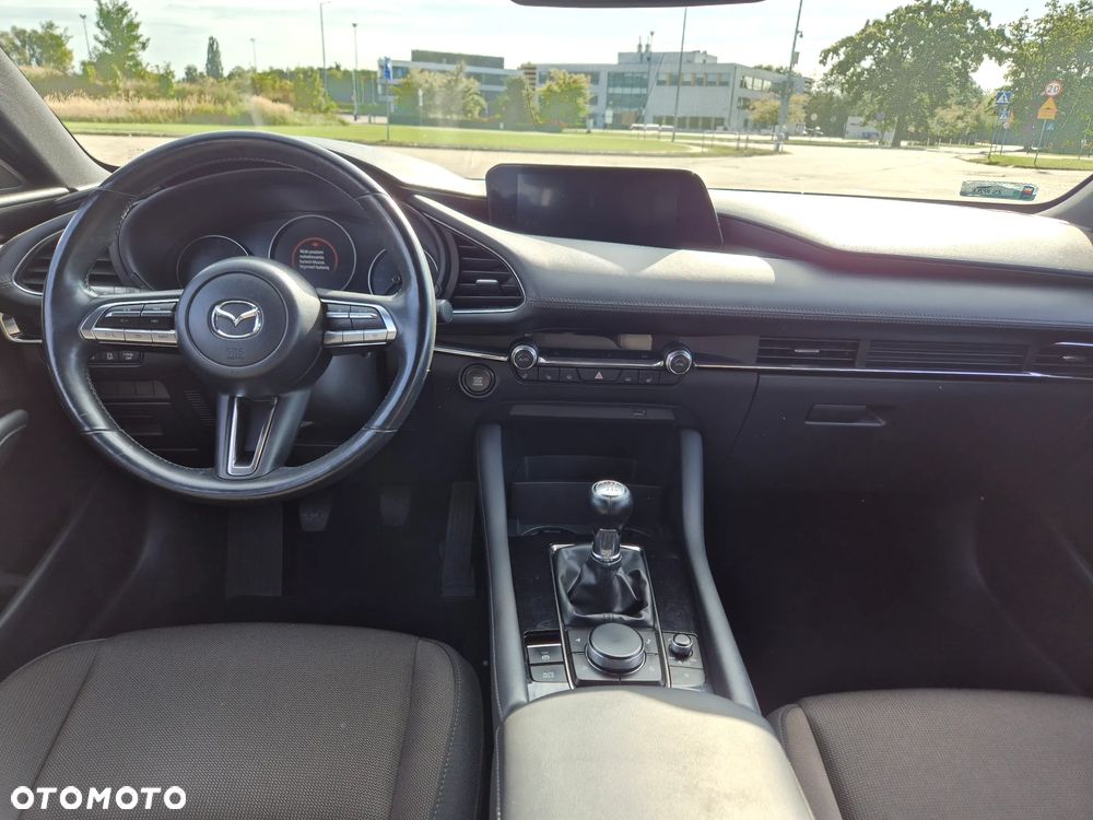 Mazda 3 - 10
