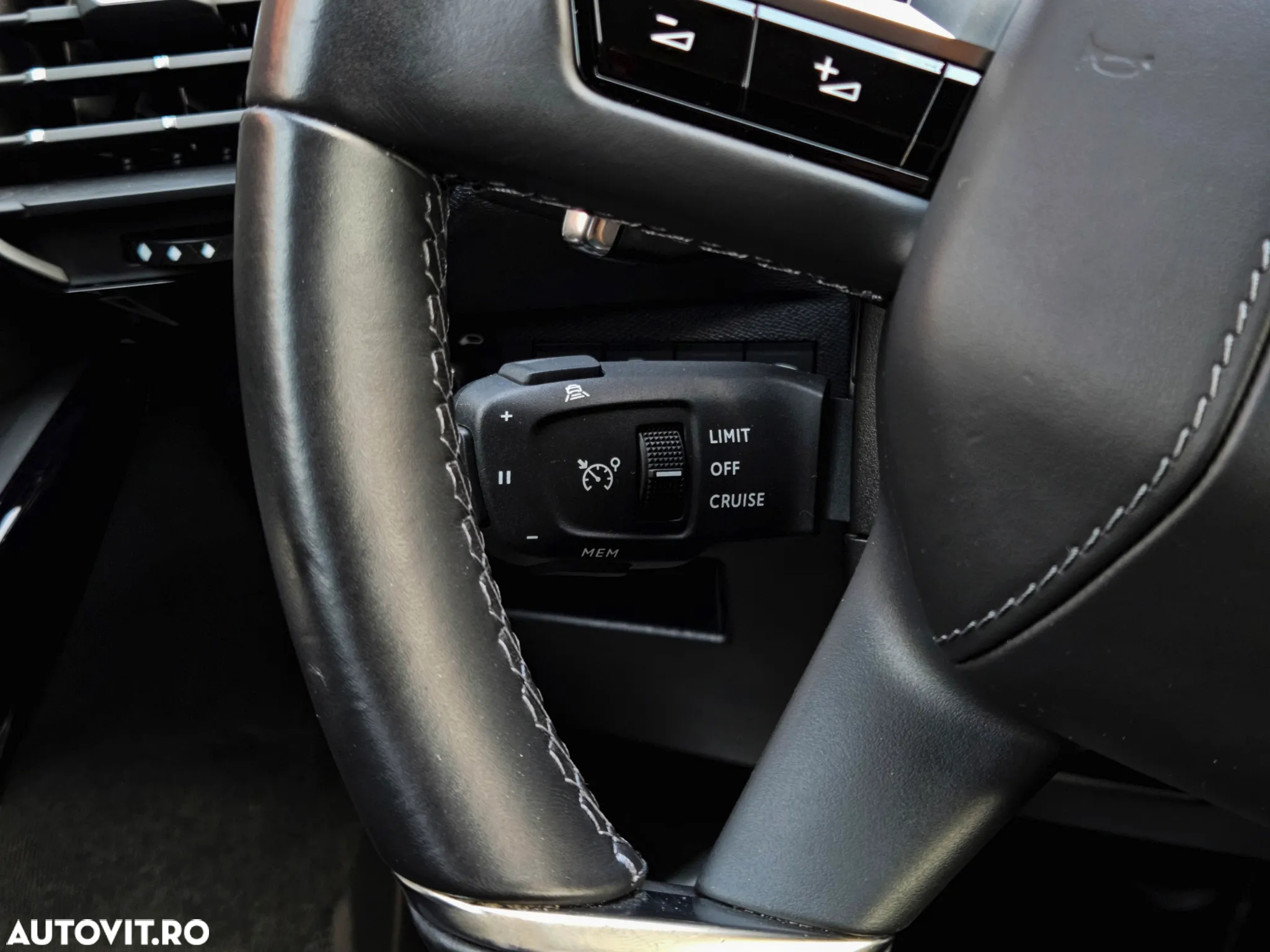 DS Automobiles DS 7 Crossback DS7 1.6 PHeV FWD 225 EAT8 OPERA - 18