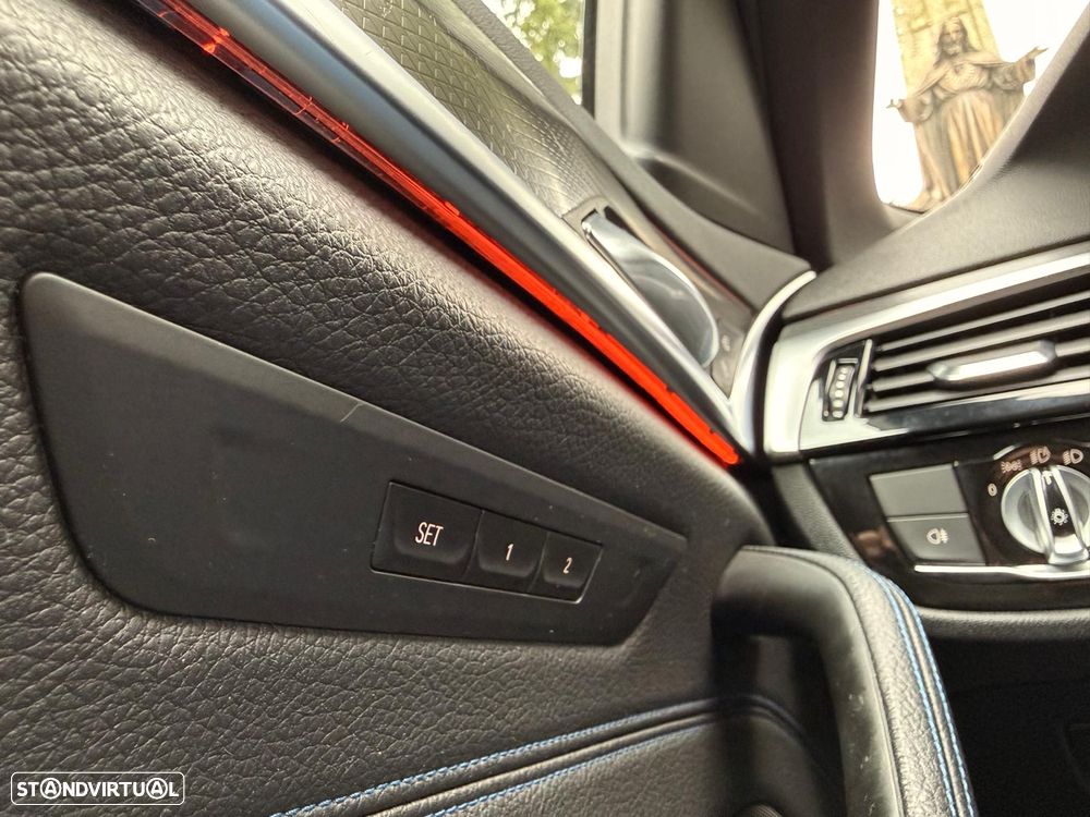 BMW 530 e Pack Desportivo M - 22
