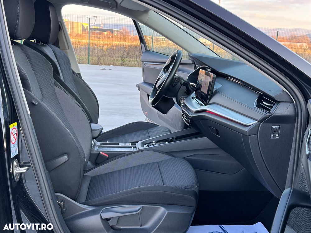 Skoda Octavia Combi 2.0 TDI DSG Exclusive Plus - 4