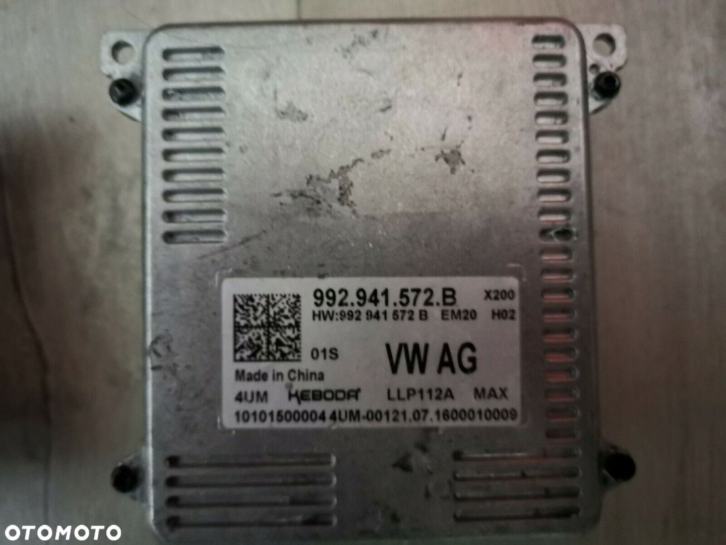 Volkswagen OE 992941572B - 5