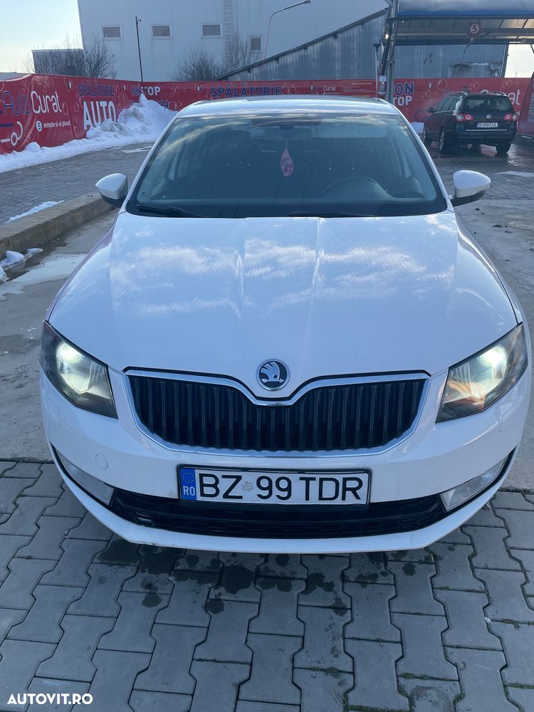 Skoda Octavia 2.0 TDI DSG Ambition - 4