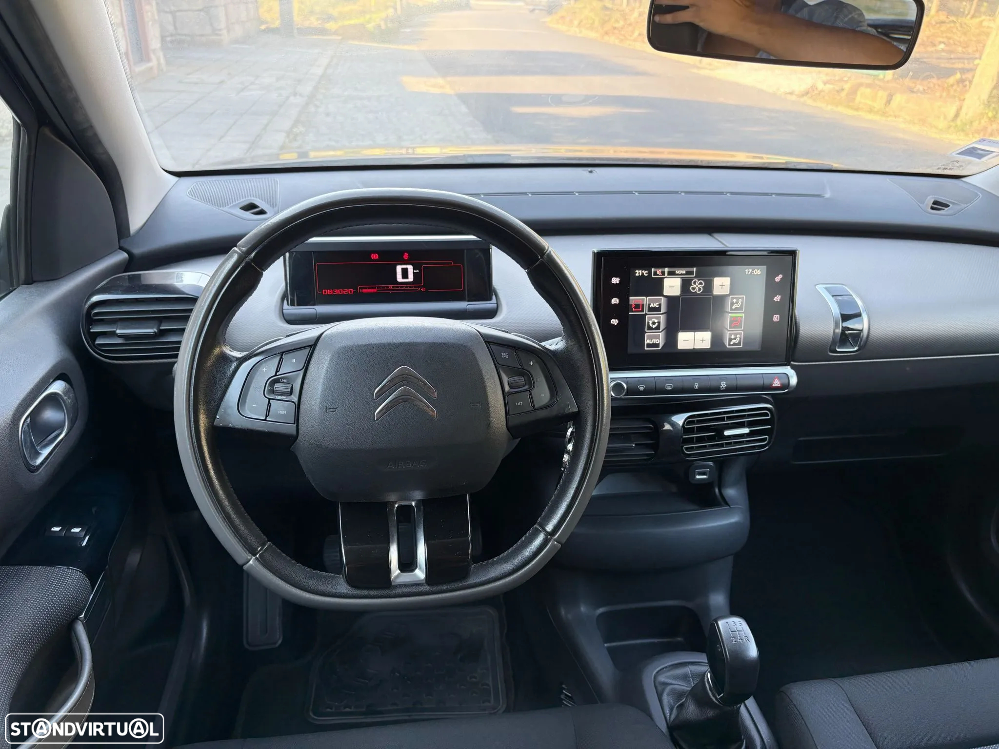 Citroën C4 Cactus 1.2 PureTech Shine - 15