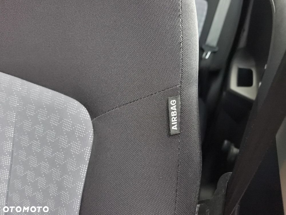 Kia Venga 1.6 M - 27